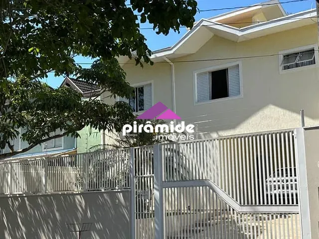 Sobrado com 358m² 4 quartos e 5 banheiros, à venda, no bairro Vila Patrícia em São José dos Campos