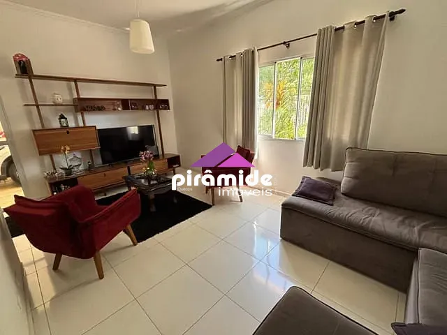Sobrado com 358m² 4 quartos e 5 banheiros, à venda, no bairro Vila Patrícia em São José dos Campos