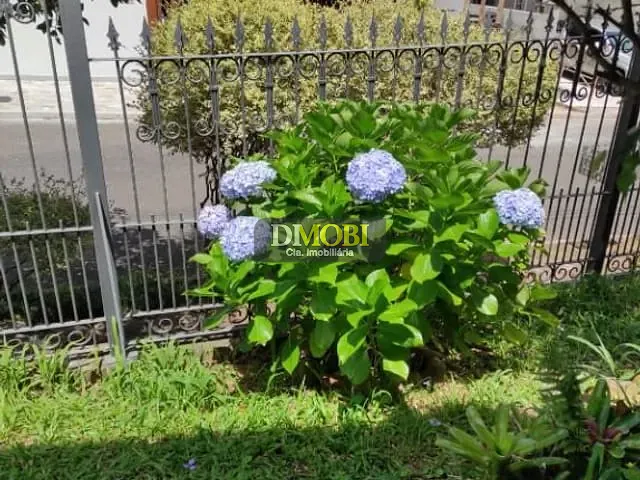Sobrado com 300m² 3 quartos e 2 banheiros, à venda, no bairro Loteamento Jardim Timbaúva em Gravataí