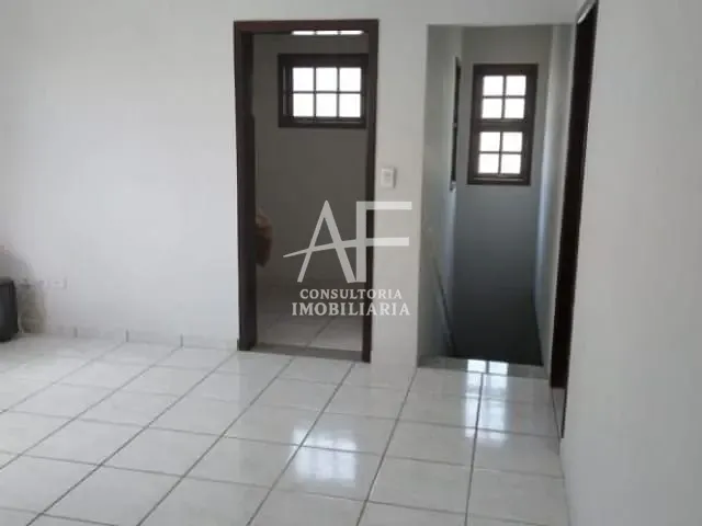 Sobrado com 445m² 4 quartos e 3 banheiros, à venda, no bairro Condomínio Village Taubaté em Taubaté