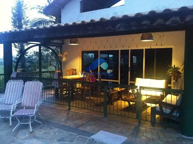 Sobrado com 1500m² 6 quartos e 4 banheiros, para alugar, no bairro Jardim Esplanada II em São José dos Campos