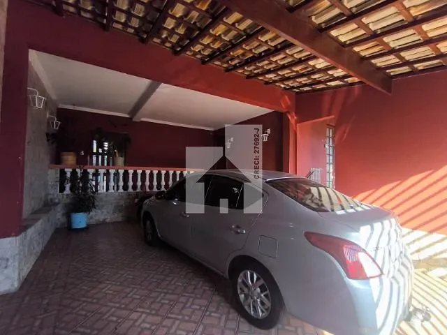 Sobrado com 250m² 4 quartos e 3 banheiros, à venda, no bairro Vila Rica em Jundiaí