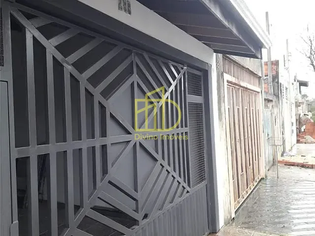 Sobrado 3 quartos e 2 banheiros, à venda, no bairro Jardim Nilton Torres em Sorocaba