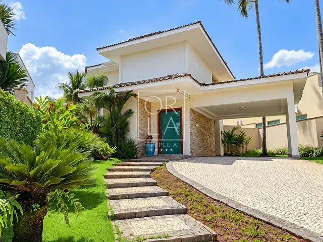Sobrado com 610m² 4 quartos e 7 banheiros, à venda, no bairro Residencial Alphaville Flamboyant em Goiânia