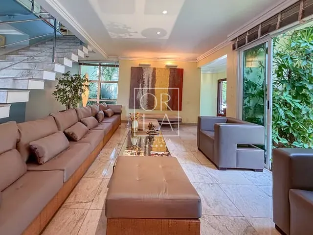 Sobrado com 610m² 4 quartos e 7 banheiros, à venda, no bairro Residencial Alphaville Flamboyant em Goiânia