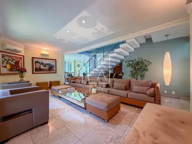 Sobrado com 610m² 4 quartos e 7 banheiros, à venda, no bairro Residencial Alphaville Flamboyant em Goiânia