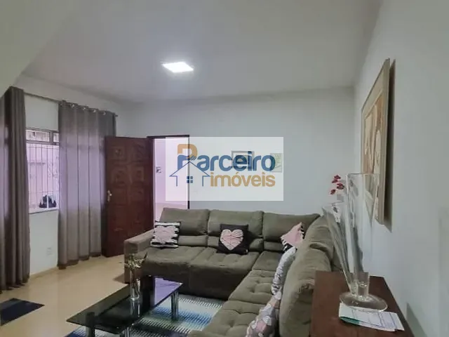 Casa com 202m² 3 quartos e 2 banheiros, à venda, no bairro Limoeiro em São Paulo