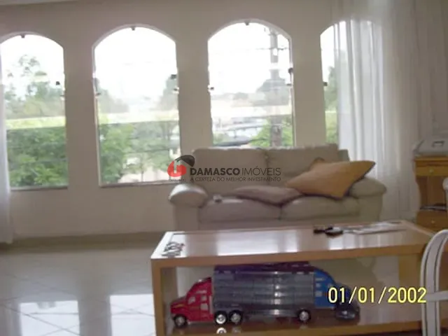 Sobrado com 270m² 3 quartos e 3 banheiros, à venda, no bairro Santa Maria em São Caetano do Sul