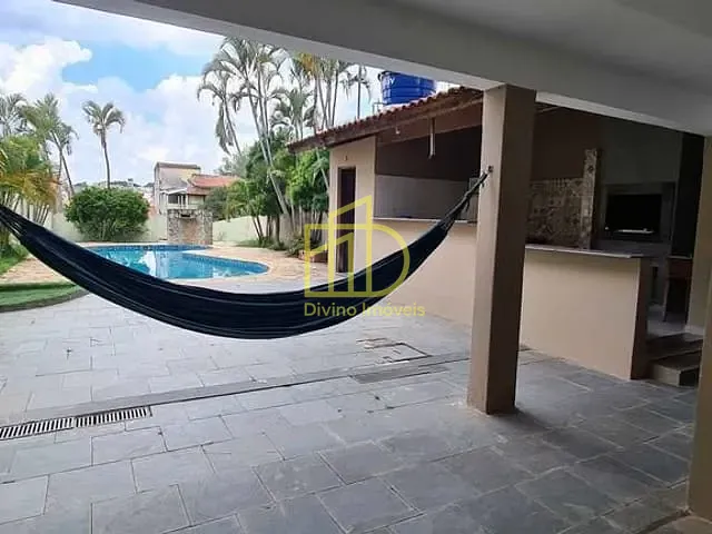 Sobrado com 610m² 3 quartos e 1 banheiro, à venda, no bairro Itinga em Salto de Pirapora
