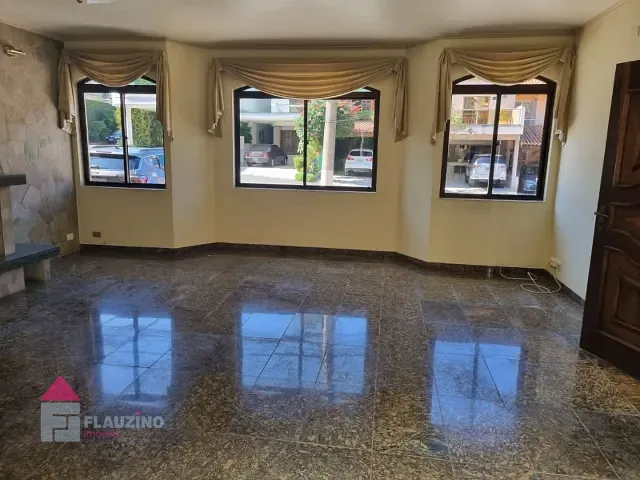 Sobrado com 253m² 3 quartos e 5 banheiros, à venda, no bairro Chácara Nossa Senhora do Bom Conselho em São Paulo