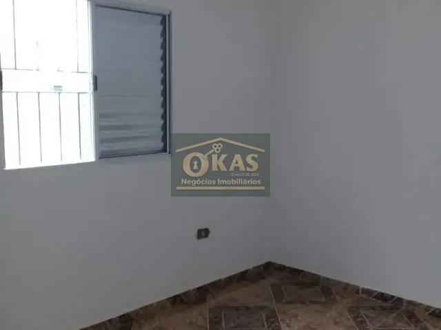Sobrado com 176m² 3 quartos e 1 banheiro, à venda, no bairro Jardim Santa Lúcia em Suzano