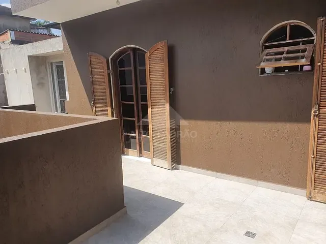 Sobrado com 181m² 3 quartos e 3 banheiros, à venda, no bairro Vila Independência em Mauá