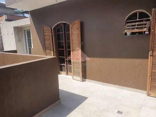 Sobrado com 181m² 3 quartos e 3 banheiros, à venda, no bairro Vila Independência em Mauá