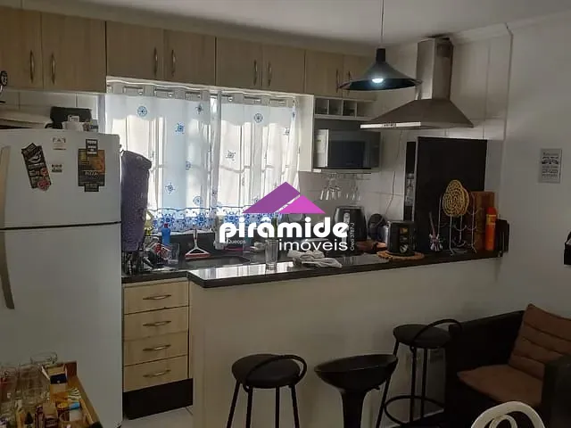Sobrado com 95m² 2 quartos e 1 banheiro, à venda, no bairro Parque Industrial em São José dos Campos