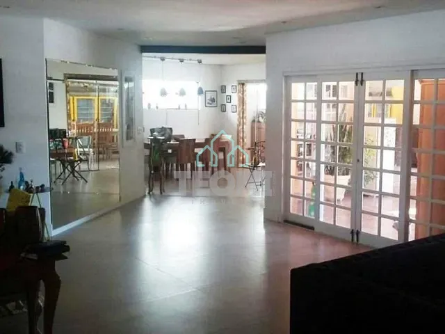 Sobrado com 1112m² 5 quartos e 2 banheiros, à venda, no bairro Loteamento Eldorado em Tremembé
