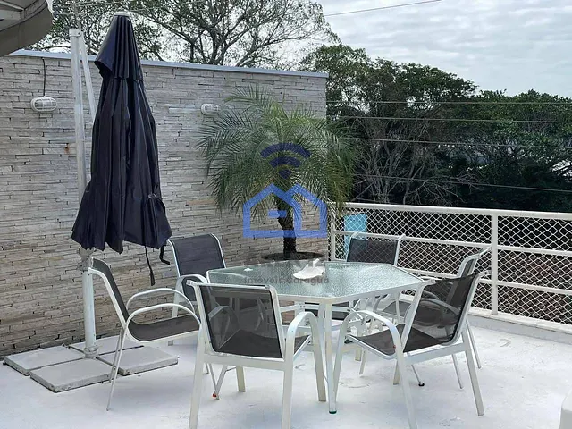 Sobrado com 563m² 6 quartos e 7 banheiros, à venda, no bairro Cocanha em Caraguatatuba