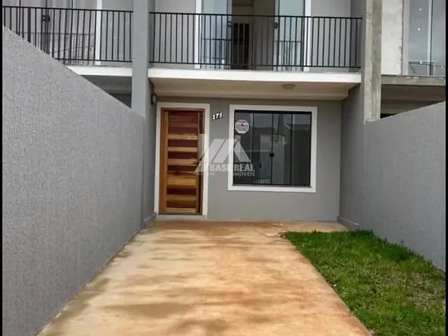 Sobrado com 65m² 2 quartos e 1 banheiro, à venda, no bairro Cara Cará em Ponta Grossa