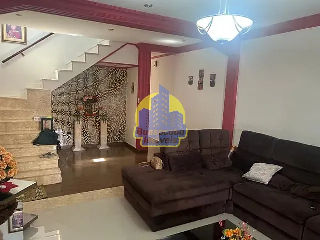 Sobrado com 250m² 4 quartos e 4 banheiros, à venda, no bairro Umuarama em Osasco