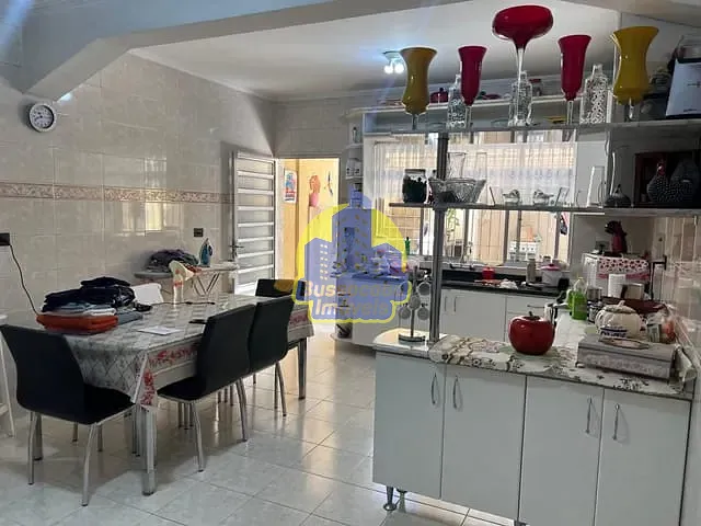 Sobrado com 250m² 4 quartos e 4 banheiros, à venda, no bairro Umuarama em Osasco
