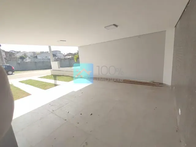 Sobrado com 250m² 3 quartos e 2 banheiros, à venda, no bairro Condomínio Residencial Fogaça em Não informado