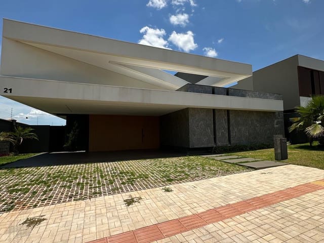 Casa com 625m² 5 quartos e 7 banheiros, à venda, no bairro Parque dos Novos Estados em Campo Grande
