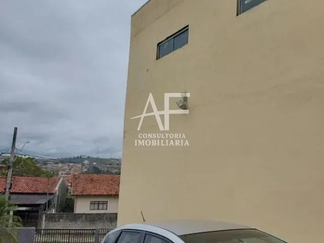 Sobrado com 300m² 2 quartos e 2 banheiros, à venda, no bairro Alto São Pedro em Taubaté