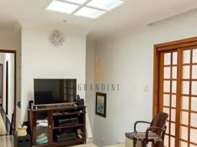 Sobrado com 200m² 3 quartos e 3 banheiros, à venda, no bairro Vila Mussoline em São Bernardo do Campo