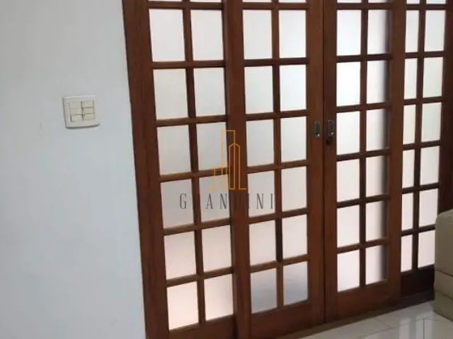 Sobrado com 200m² 3 quartos e 3 banheiros, à venda, no bairro Vila Mussoline em São Bernardo do Campo
