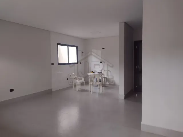 Sobrado 2 quartos e 1 banheiro, à venda, no bairro Vila Alto de Santo André em Santo André