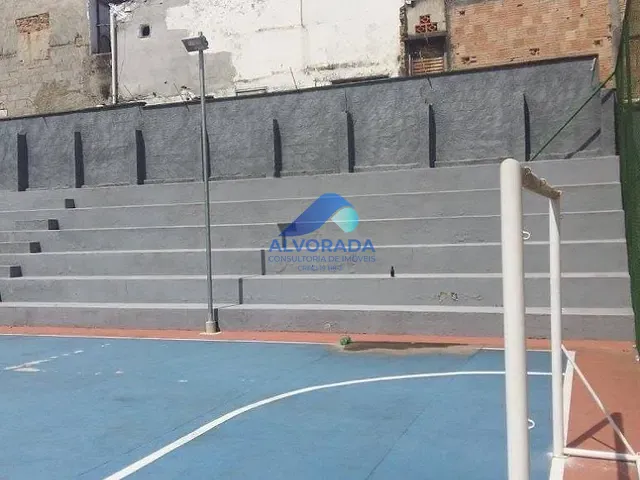 Sobrado com 100m² 2 quartos e 1 banheiro, à venda ou para alugar, no bairro Monte Castelo em São José dos Campos