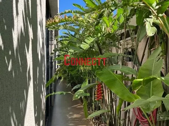 Sobrado com 360m² 4 quartos e 5 banheiros, à venda, no bairro Residencial Alto do Castelo em Ribeirão Preto
