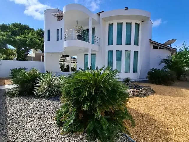 Sobrado com 833m² 2 quartos e 4 banheiros, à venda, no bairro Park Caçarí em Boa Vista