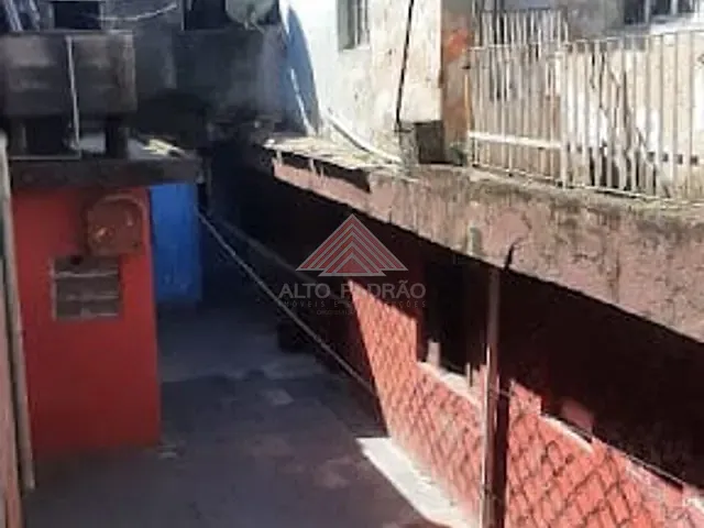 Sobrado com 175m² 3 quartos e 2 banheiros, à venda, no bairro Vila Santa Cecília em Mauá