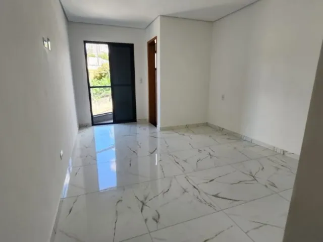 Sobrado 3 quartos e 2 banheiros, à venda, no bairro Vila Curuçá em Santo André