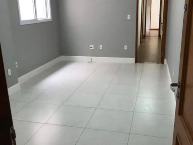 Sobrado 3 quartos e 2 banheiros, à venda, no bairro Vila Curuçá em Santo André