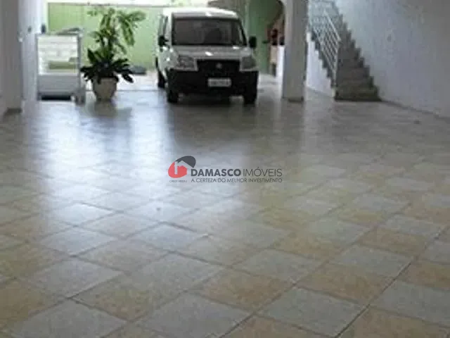 Sobrado com 400m² 4 quartos e 3 banheiros, à venda, no bairro Cerâmica em São Caetano do Sul