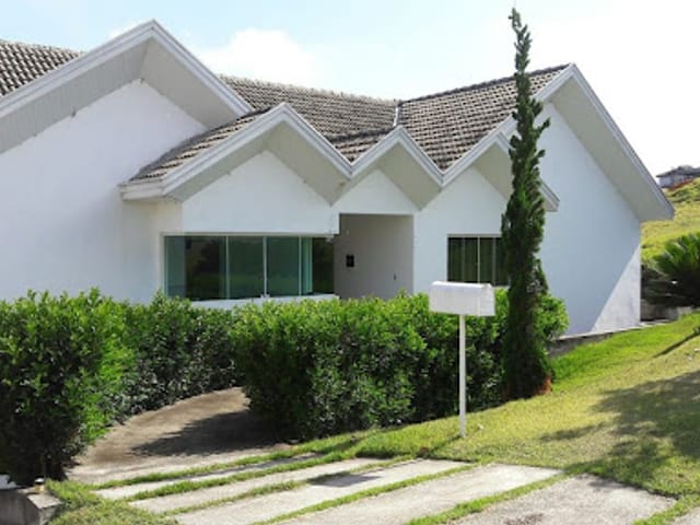 Foto do Sobrado - Sobrado com 7 dormitórios à venda, 540 m² por R$ 2.135.000,00 - Parque Mirante Do Vale - Jacareí/SP | RUSSI IMÓVEIS