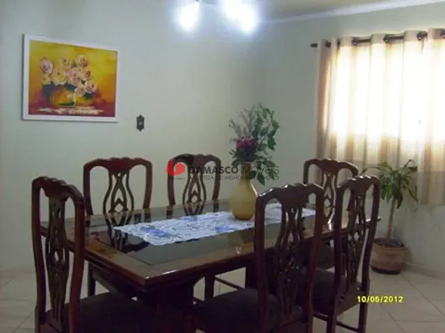 Sobrado com 320m² 4 quartos e 2 banheiros, à venda, no bairro Santa Maria em Santo André