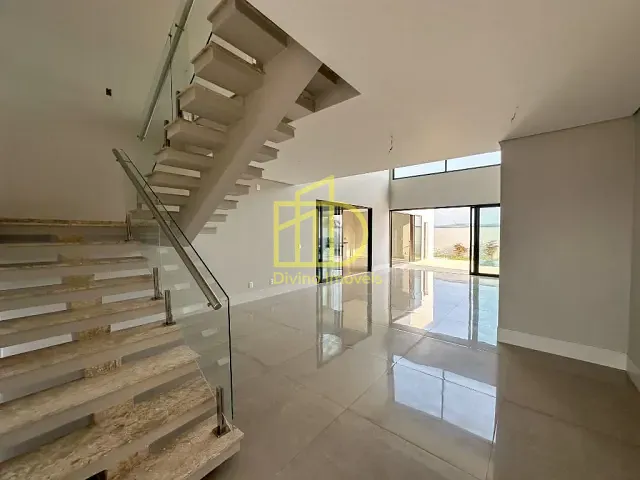 Sobrado com 501m² 4 quartos e 6 banheiros, à venda, no bairro Alphaville Nova Esplanada 3 em Votorantim