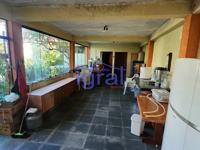 Sobrado com 587m² 4 quartos e 6 banheiros, à venda, no bairro Vila Brasilina em São Paulo