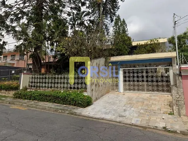 Sobrado com 900m² 4 quartos e 2 banheiros, à venda, no bairro Vila Oliveira em Mogi das Cruzes