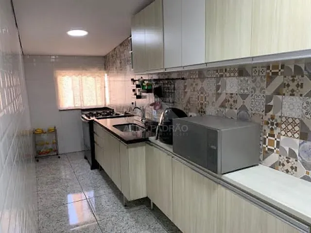Sobrado com 191m² 4 quartos e 3 banheiros, à venda, no bairro Jardim Anchieta em Mauá