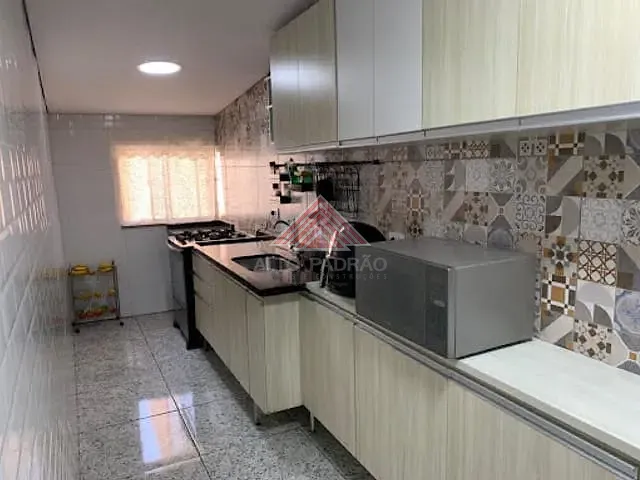 Sobrado com 191m² 4 quartos e 3 banheiros, à venda, no bairro Jardim Anchieta em Mauá