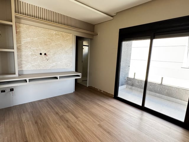 Sobrado com 429m² 4 quartos e 6 banheiros, à venda, no bairro Parque dos Novos Estados em Campo Grande