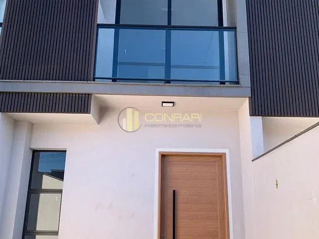 Sobrado 2 quartos e 3 banheiros, para alugar, no bairro Pereque em Porto Belo