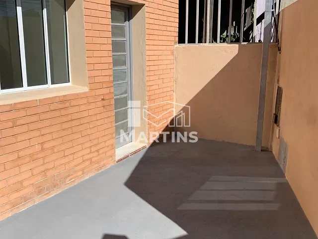 Sobrado 2 quartos e 1 banheiro, para alugar, no bairro Jardim Iracema em São Paulo