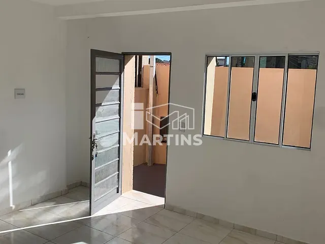 Sobrado 2 quartos e 1 banheiro, para alugar, no bairro Jardim Iracema em São Paulo