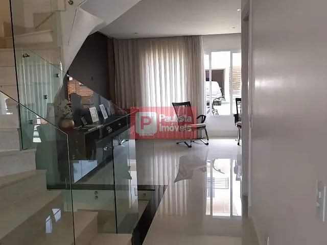 Sobrado com 303m² 4 quartos e 5 banheiros, à venda, no bairro Jardim São Nicolau em São Paulo