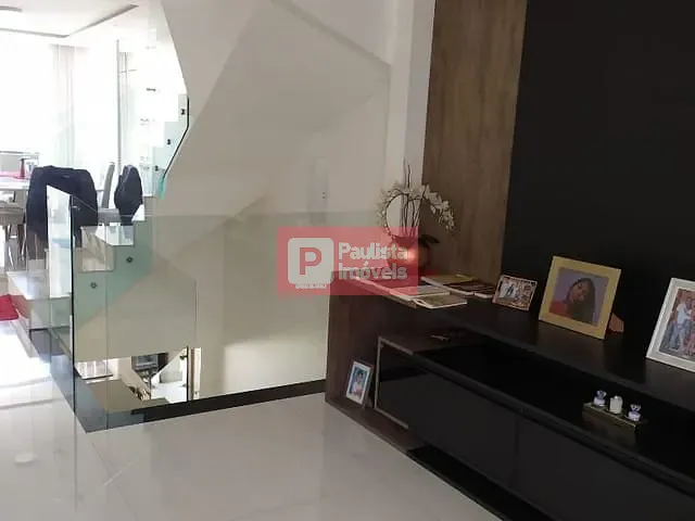 Sobrado com 303m² 4 quartos e 5 banheiros, à venda, no bairro Jardim São Nicolau em São Paulo
