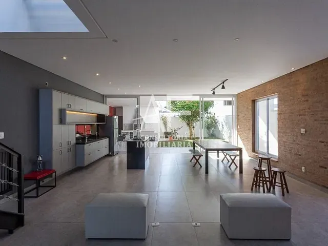 Sobrado com 250m², à venda, no bairro Urbanova VII em São José dos Campos